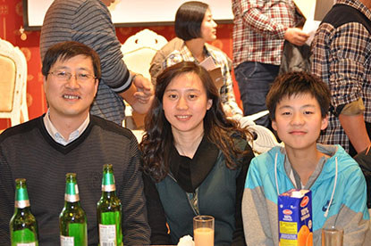 全体员工及家属参加了大连今海船务2013年度忘年会